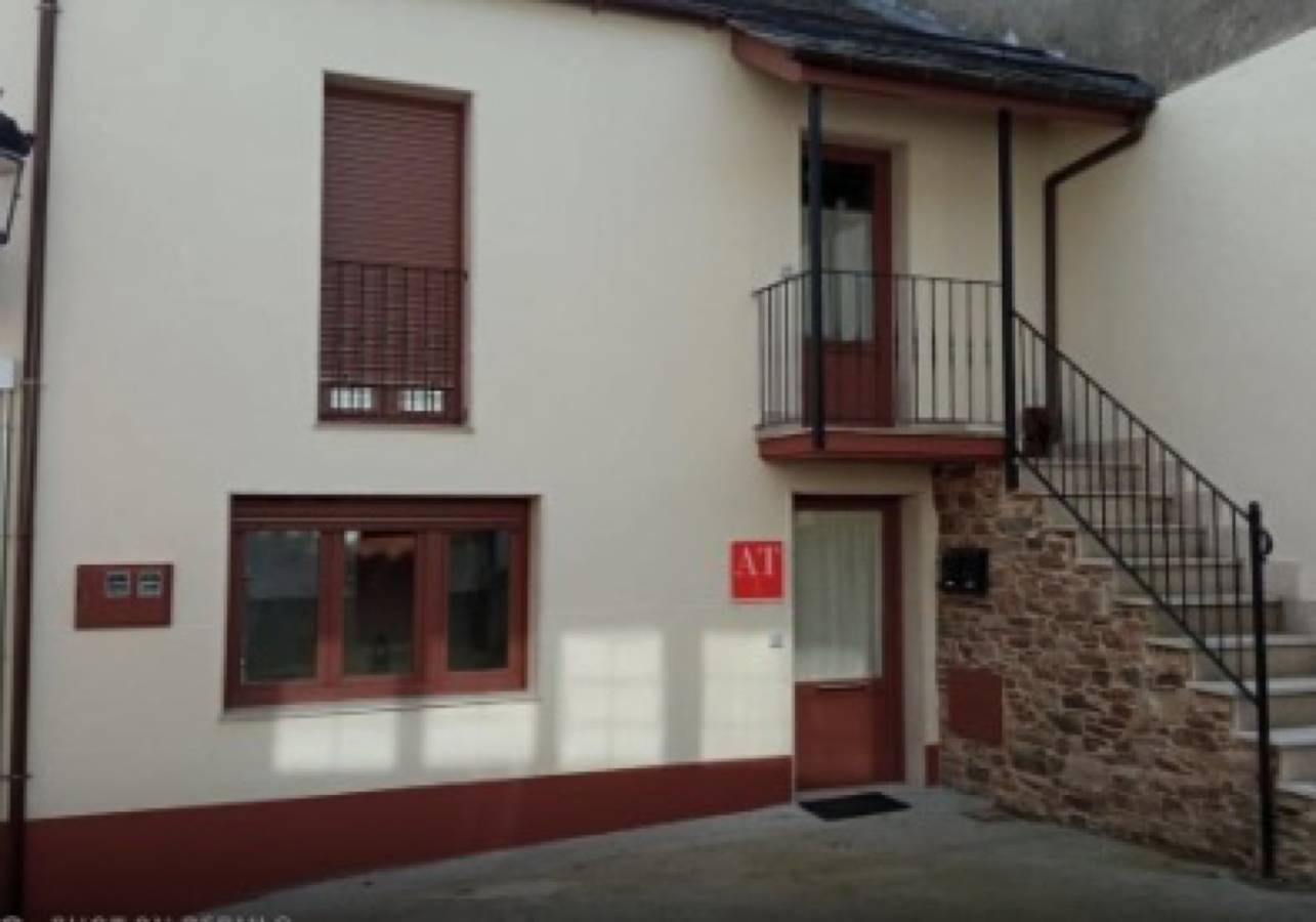 Apartamento entero, Apartamento 'Plata Baja' con terraza compartida y Wi-Fi in Fonsagrada, Provincia de Lugo