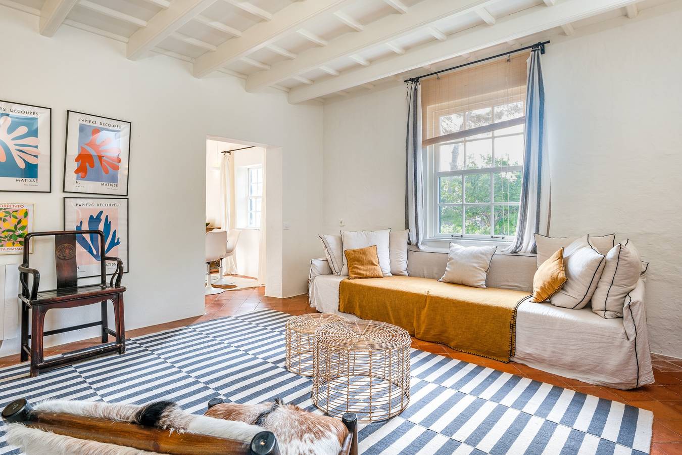 Villa 'Torret' com espaço de trabalho, piscina, terraço e Wi-Fi in Torret, Sant Lluís