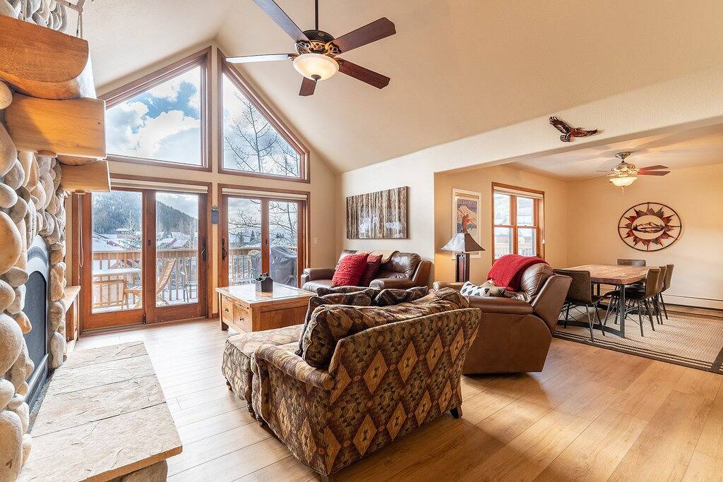 Townhome in Keystone Allows for Quick Access to River Run & Mountain House in Arapahoe Basin