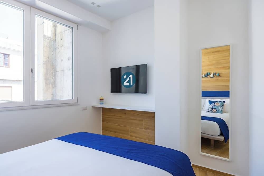 Ganze Wohnung, At Twenty-One: new apartment with exclusive panoramic views! in Neapel, Neapel Provinz