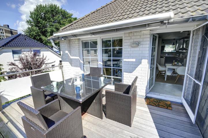 Ferienwohnung für 5 Personen, mit Balkon und Seeblick