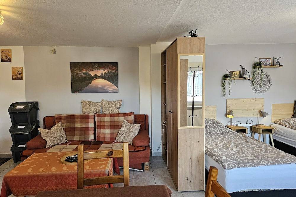 Ganze Wohnung, Ferienwohnung/App. für 3 Gäste mit 40m² in Ober-Mörlen (166844) in Ober-Mörlen, Wetterau