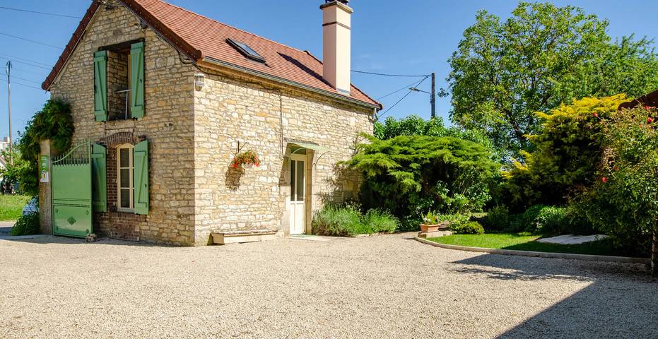 Gîte pour 2 personnes, avec jardin et terrasse, animaux acceptés - 1
