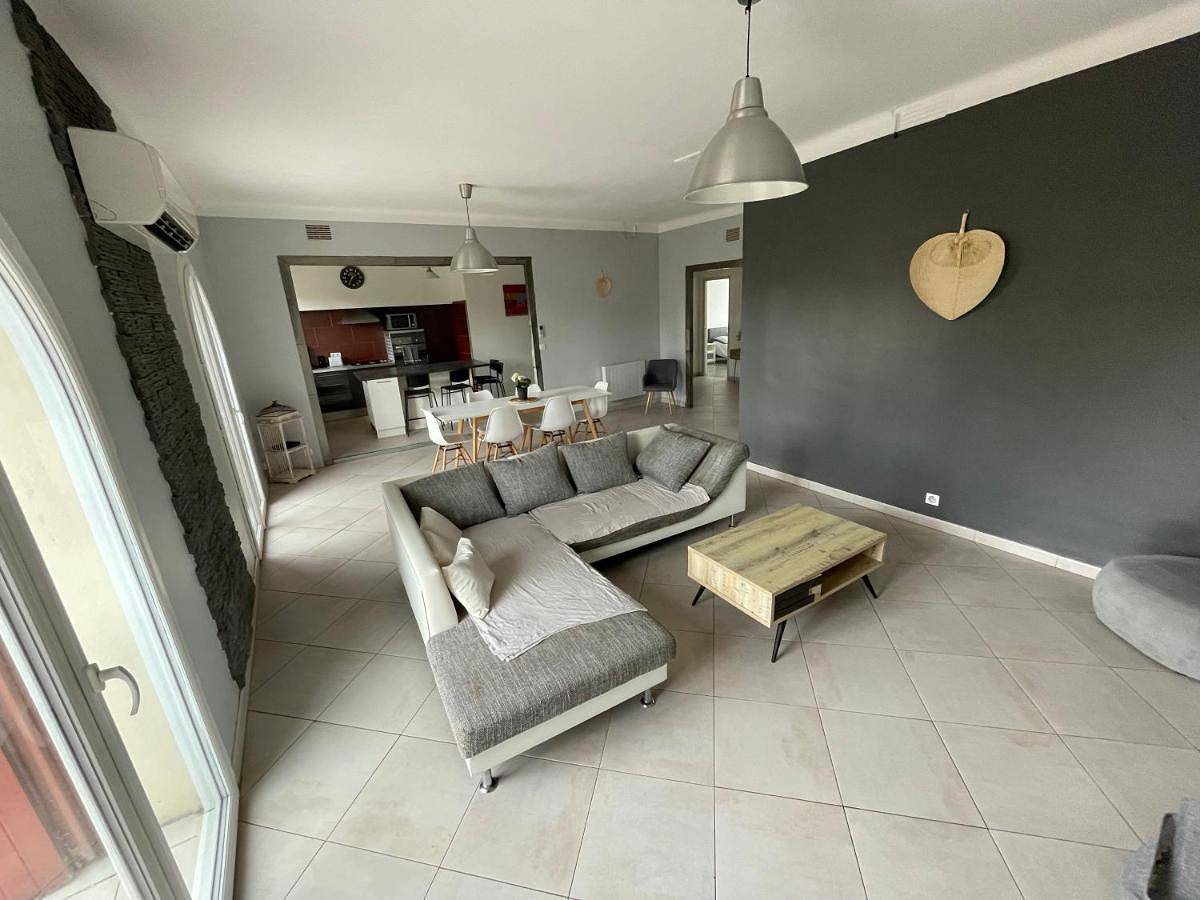 Appartement entier, Aux Chti Bains in Balaruc-le-Vieux, Côte méditerranéenne (France)