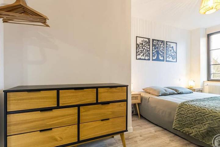 Gîte pour 12 personnes, avec piscine et jardin à Dragey-Ronthon - 4