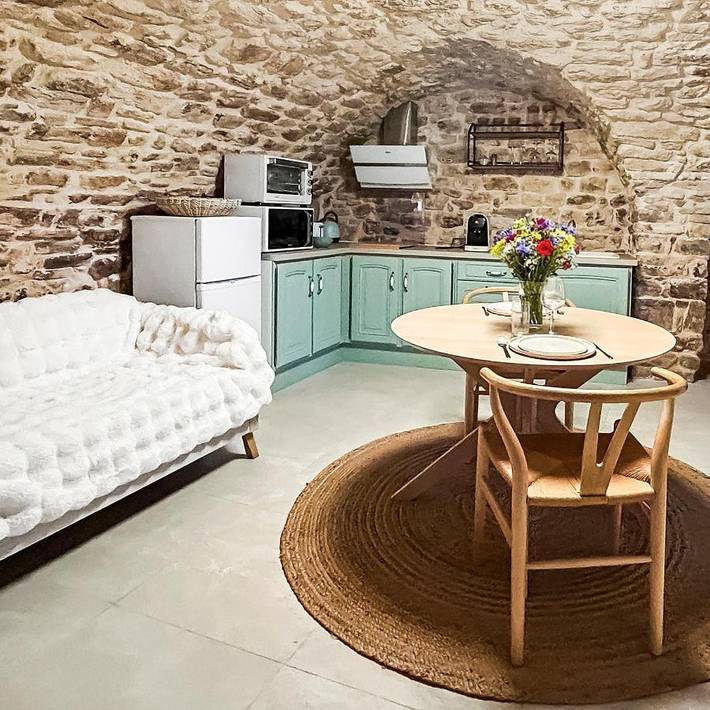 Gîte pour 2 personnes, avec jacuzzi à Castelnau-Valence