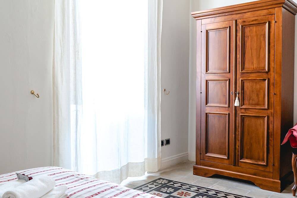 Ganze Wohnung, Charming apartment a few meters from a beach with crystal clear waters in Syrakus, Syrakus Provinz