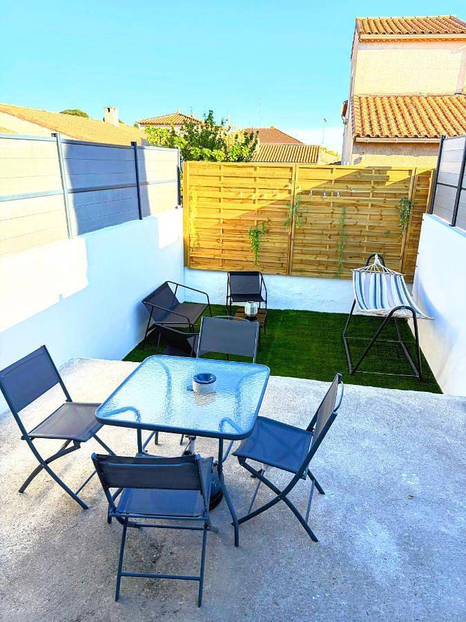 Gîte pour 4 personnes, avec Terrasse à Poussan