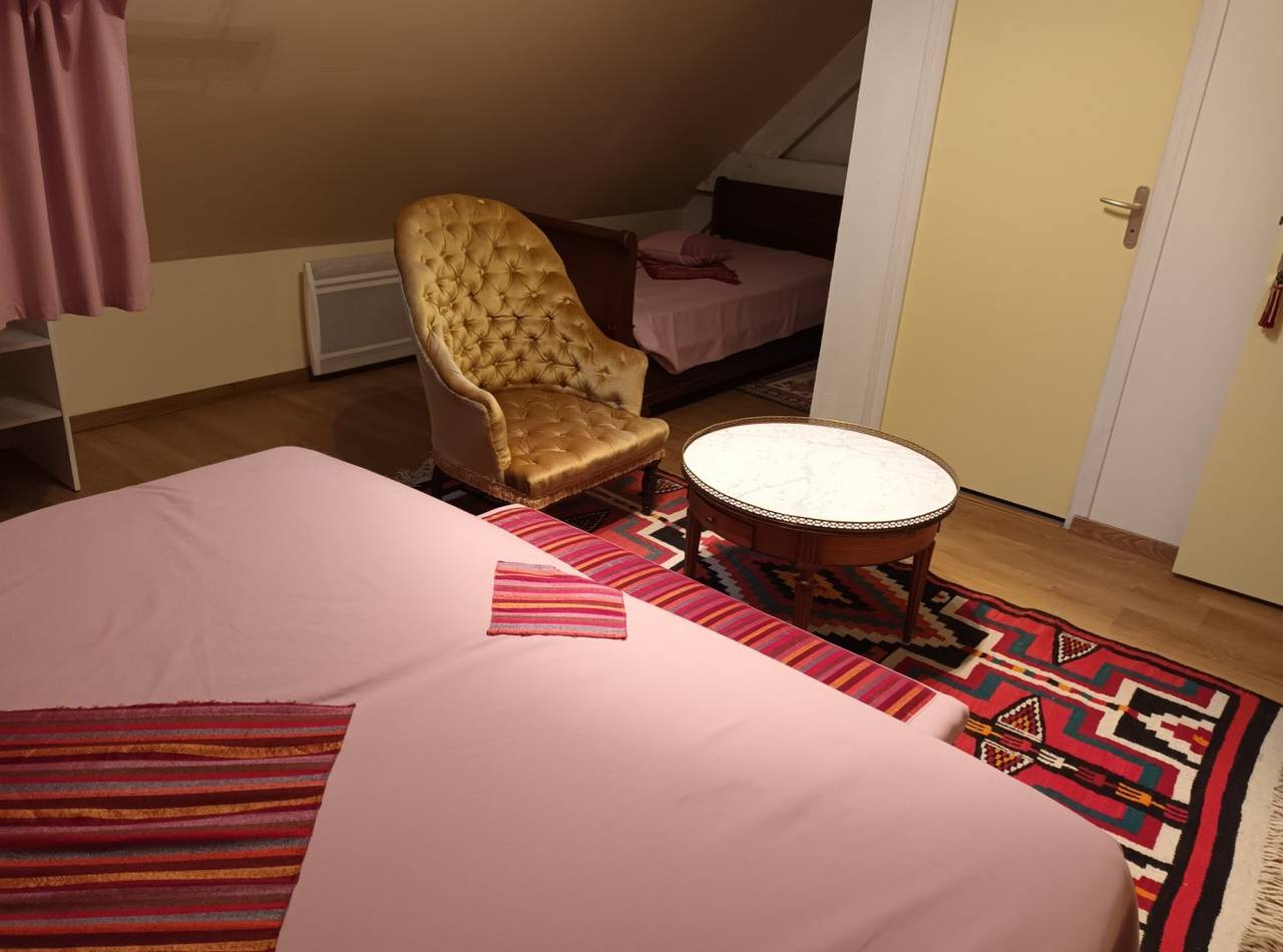 Chez Nathalie et Guillaume - Chambre Rose in Granville, Côte de la Déroute