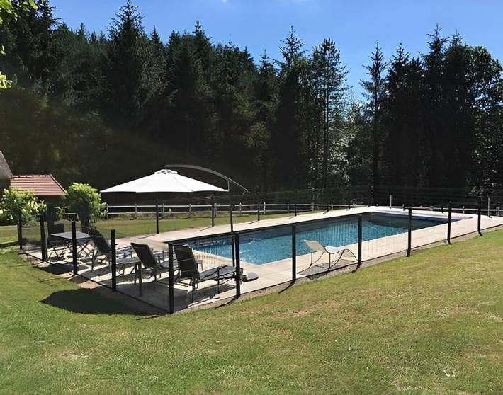 Gîte pour 5 personnes, avec jardin et vue sur le lac ainsi que terrasse et piscine, animaux acceptés dans la Creuse - 2