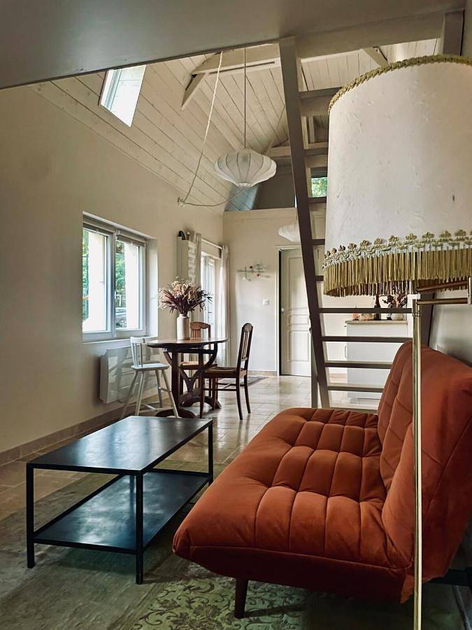 Gîte pour 4 personnes, avec jardin à Étriché - 2