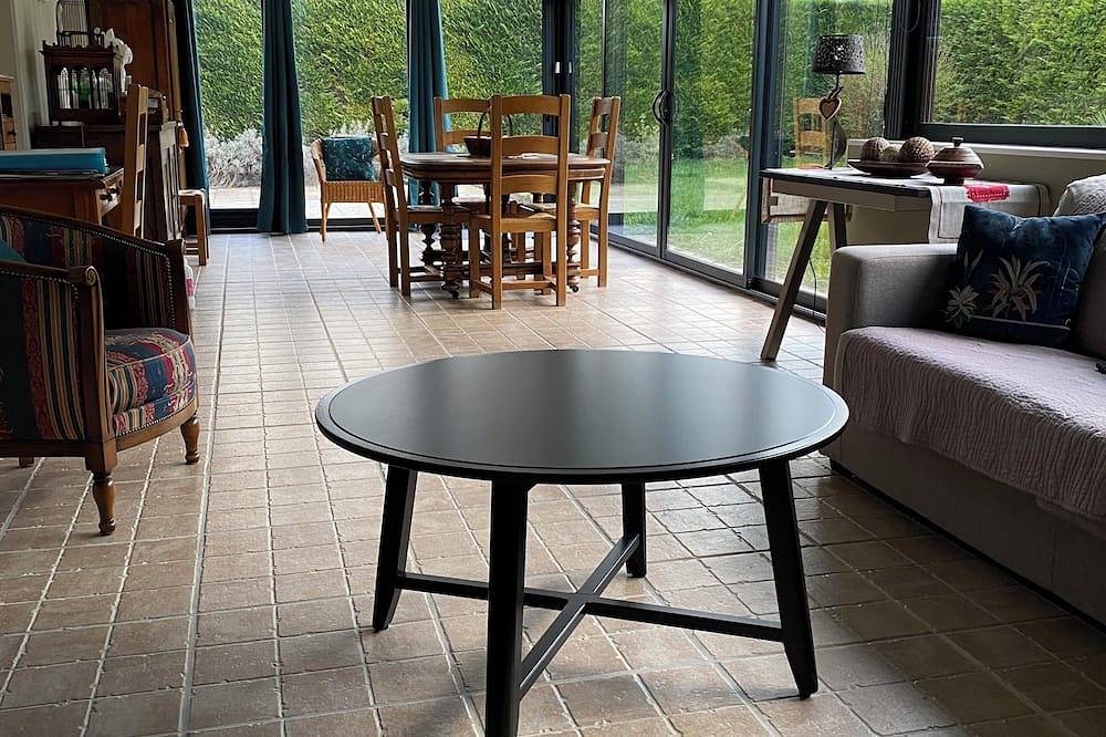 Ganze Wohnung, Quiet apartment very close to Fontenay Abbey in Marmagne, Montbard und Umgebung