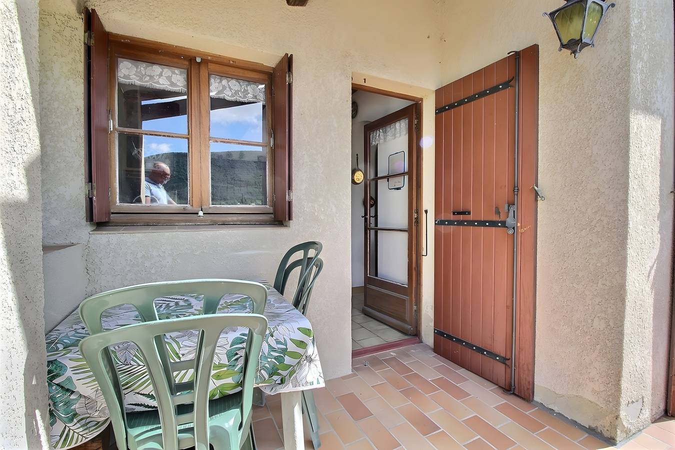 Casa de vacaciones 'Notre Dame' con vistas a la montaña, terraza privada y Wi-Fi in Montbrun-les-Bains, Región de Nyons