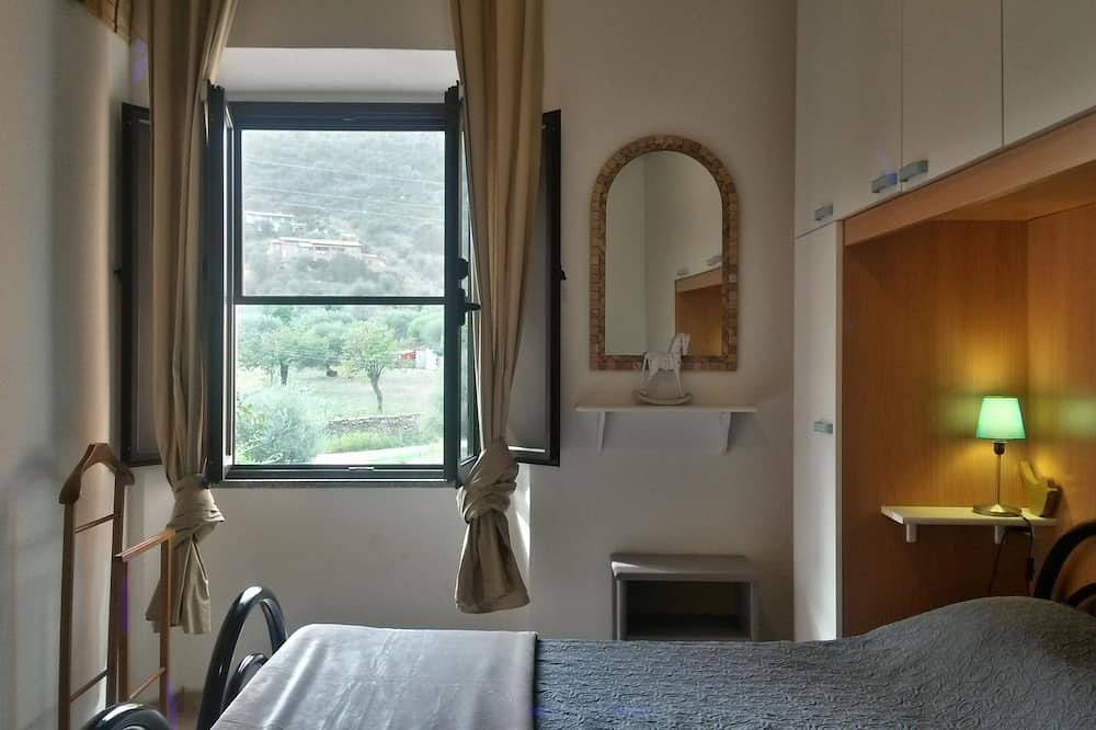 Schönes Haus mit Meerblick, Tavolara, privatem Pool, kostenlosem Wlan in San Teodoro, Olbia-Tempio