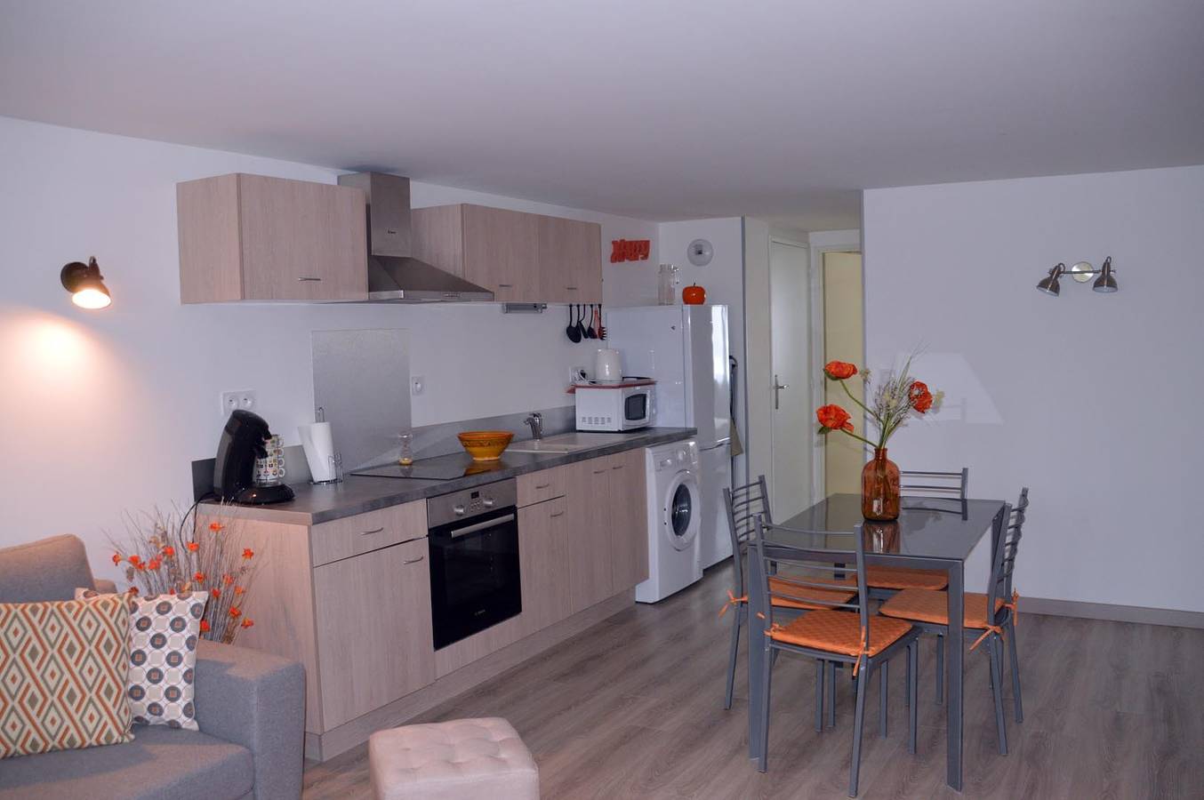 Appartement entier, Les Capucines - Résidence les Fleurs du Moulin in Jonzac, Région de Jonzac