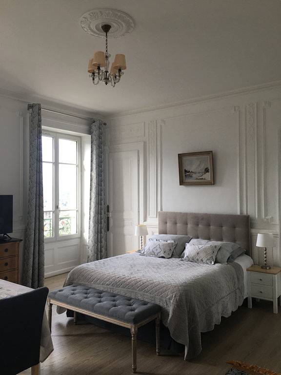 Gîte pour 2 personnes, avec vue sur le lac et jardin dans Parc du Bois Vidal - 3
