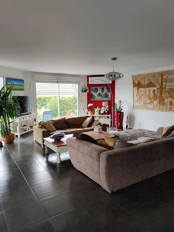 Location de vacances pour 4 personnes, avec jardin et terrasse à Cébazat