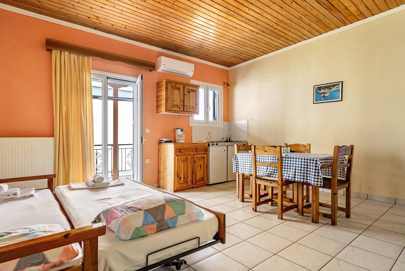 Entire apartment, Apartment "Lefkothea 2" with Sea View, Balcony & Wi-Fi in Frini, Lefkada City
