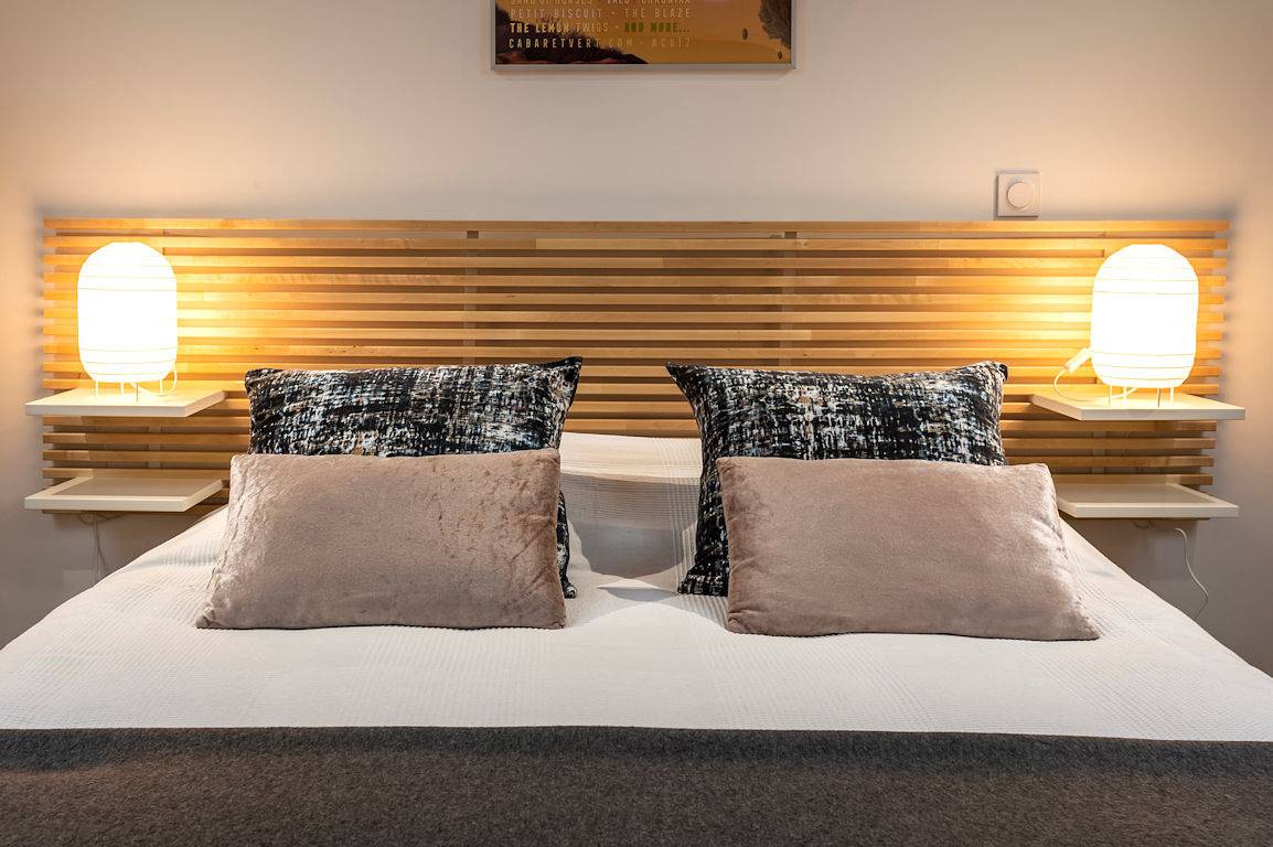 Chambres d'hôtes B&B Charlestown - Chambre Cabaret Vert in Charleville-Mézières, Ardennes