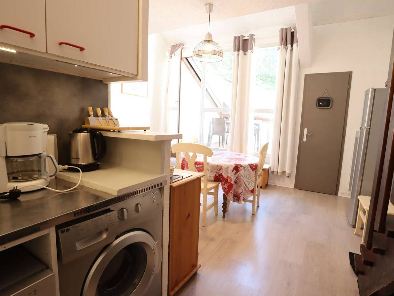 Entire apartment, Bright duplex for 4-6 in Arêches-Beaufort, near slopes in Beaufort (Rhône-Alpes), Albertville region