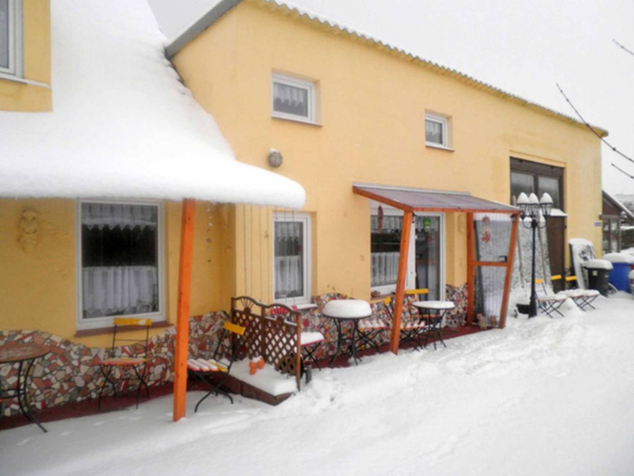 Ganze Ferienwohnung, Urlaubshof Semlow - Appartement 2 in Semlow, Vorpommern-Rügen