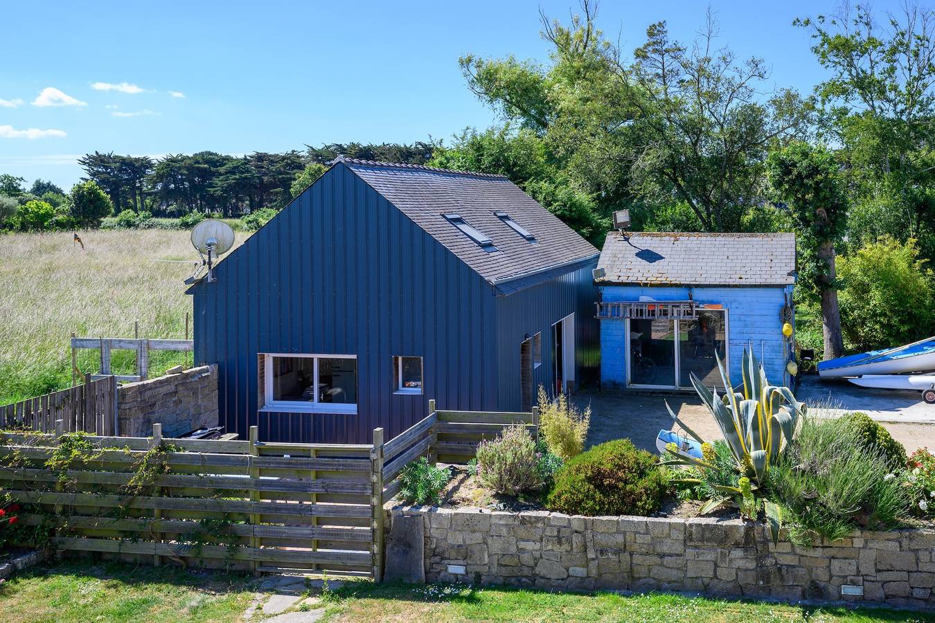 Entire apartment, Petit duplex proche mer in Plouhinec (Morbihan), Côte des Mégalithes