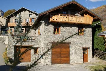 Gîte pour 6 personnes, avec balcon à Saint-Michel-de-Maurienne
