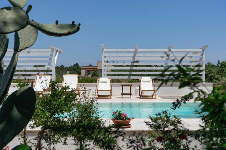 B&b per 7 persone, con Terrazza e Giardino nonché Piscina e Panorama a Tricase