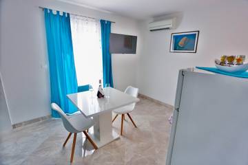 Holiday Rental for 2 People in Sutivan, Split-Dalmatia, Photo 2