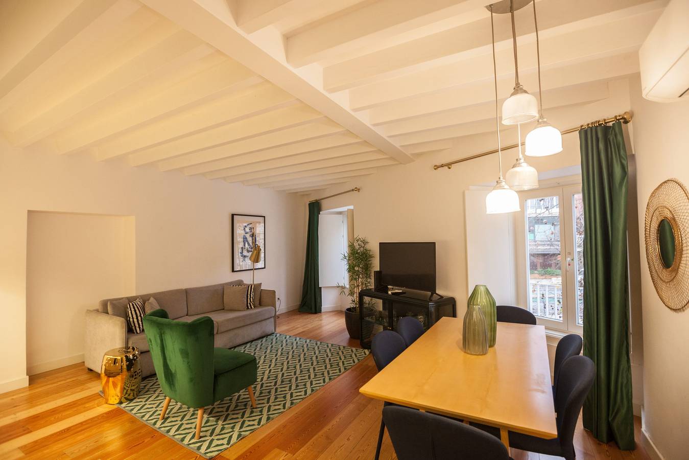 Apartamento inteiro, Flh Intendente Chic Apartment with Rooftop Pool in Anjos, Lisboa