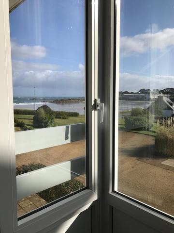 Gîte pour 2 personnes, avec piscine ainsi que jardin et vue, animaux acceptés dans Plage de Trestel