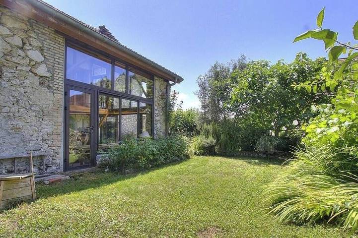 Location de vacances pour 8 personnes, avec Jardin dans Cascade de Glandieu