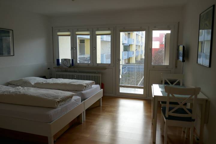 Appartement entier, Appartement « Stühlinger » avec balcon et Wi-Fi in Freiburg, Forêt-Noire du Sud