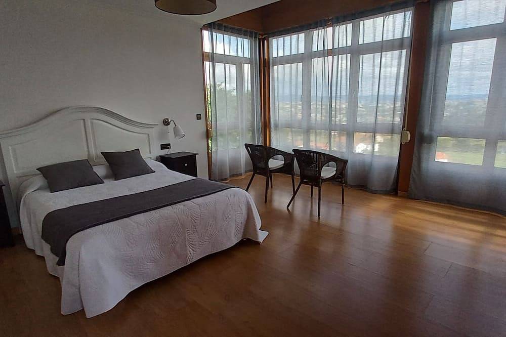 Mirador de Maruja, a charming tourist accommodation in Ferrol, Costa de Galicia