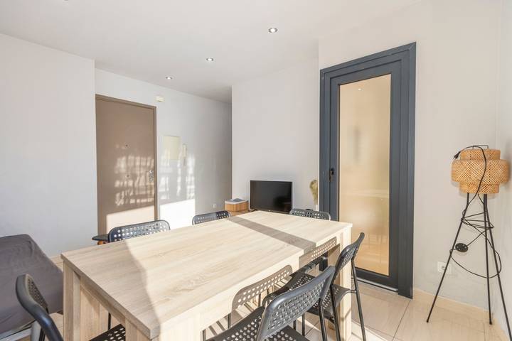 Hel lejlighed, Cal Benet de Camarassa 3 – Piso céntrico con 3 habitaciones y ascensor in Camarasa, Noguera