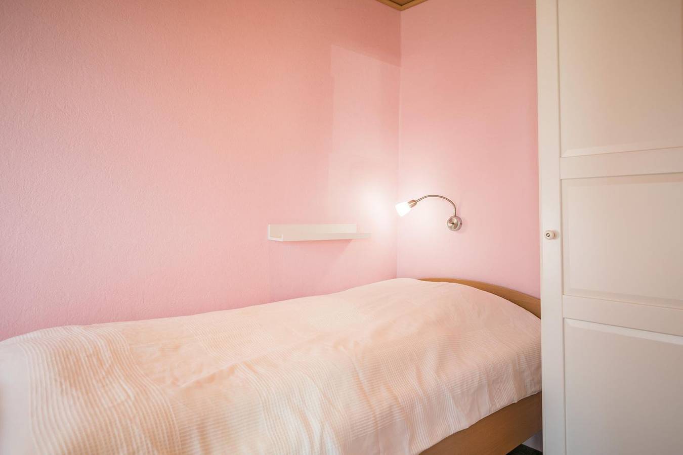 Ganze Wohnung, Haus Strandbriese Whg. 3, für 2 Personen und Hund, Nahe der Perlebucht. in Hauptstrand Büsum, Dithmarschen