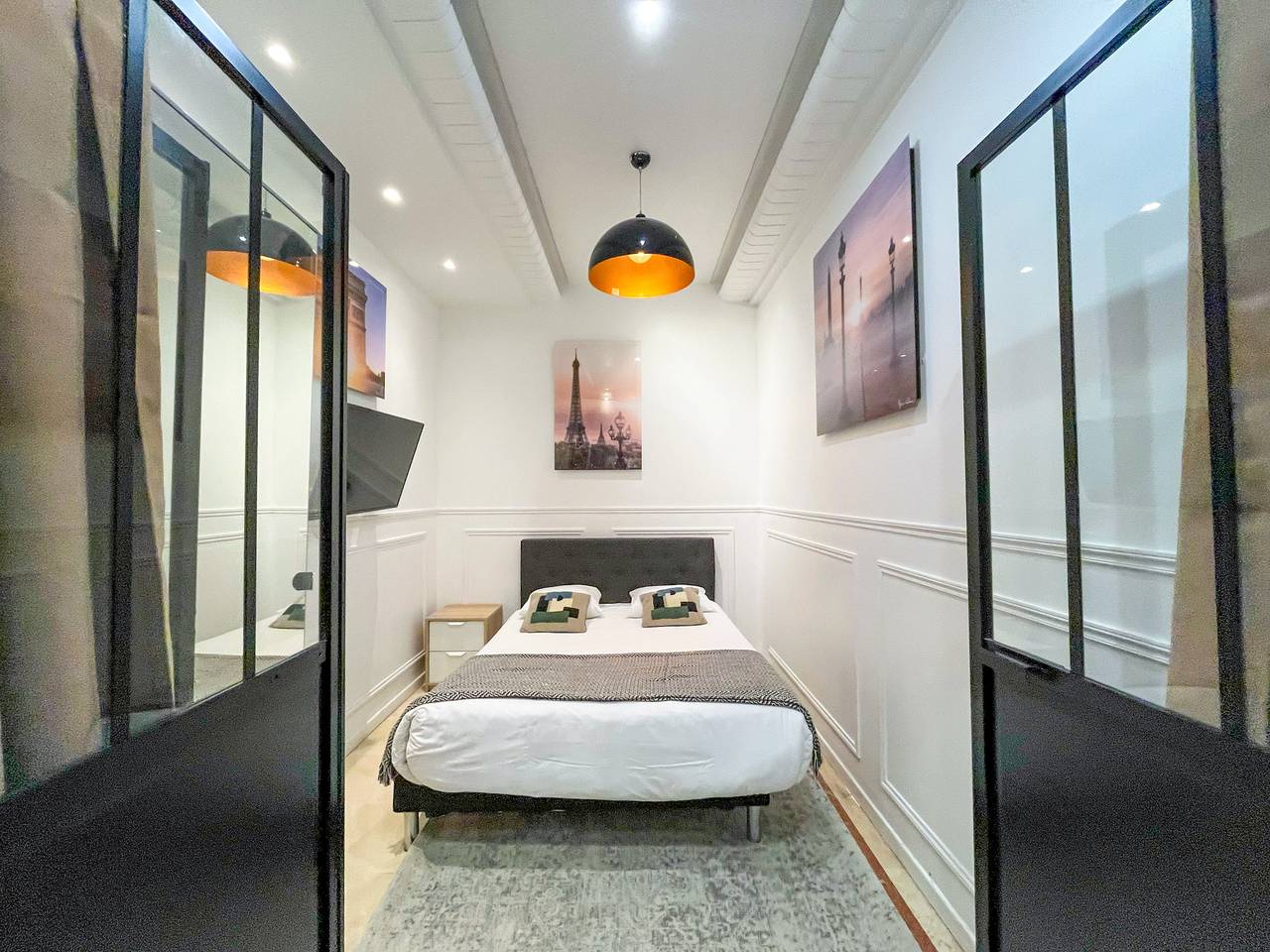 Entire apartment, Urban Flat 80 - Duplex Paris Fashion Week - Home Cinema in Paris, Ile de France