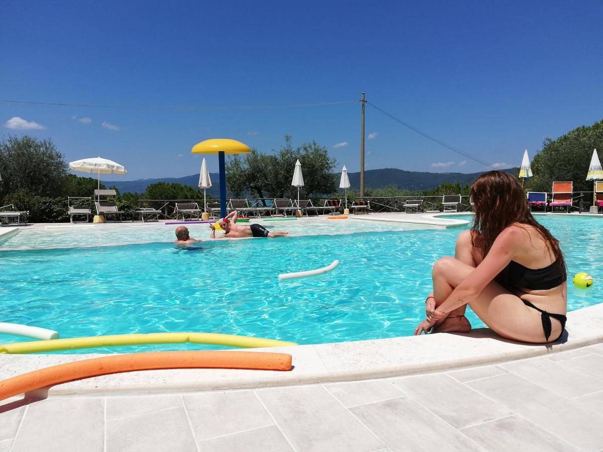 Cerquestra Camping Village in Magione, Lago Trasimeno