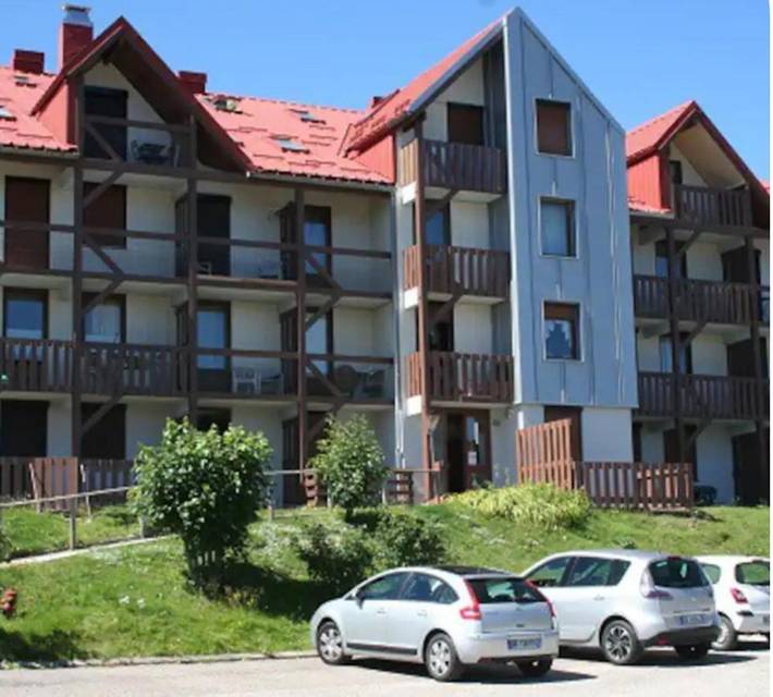 Gîte pour 2 personnes, avec vue ainsi que terrasse et vue sur le lac, animaux acceptés dans Lac des Rousses - 3