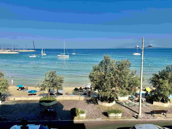 Appartement de vacances pour 3 personnes, avec terrasse, animaux acceptés dans Le Lavandou