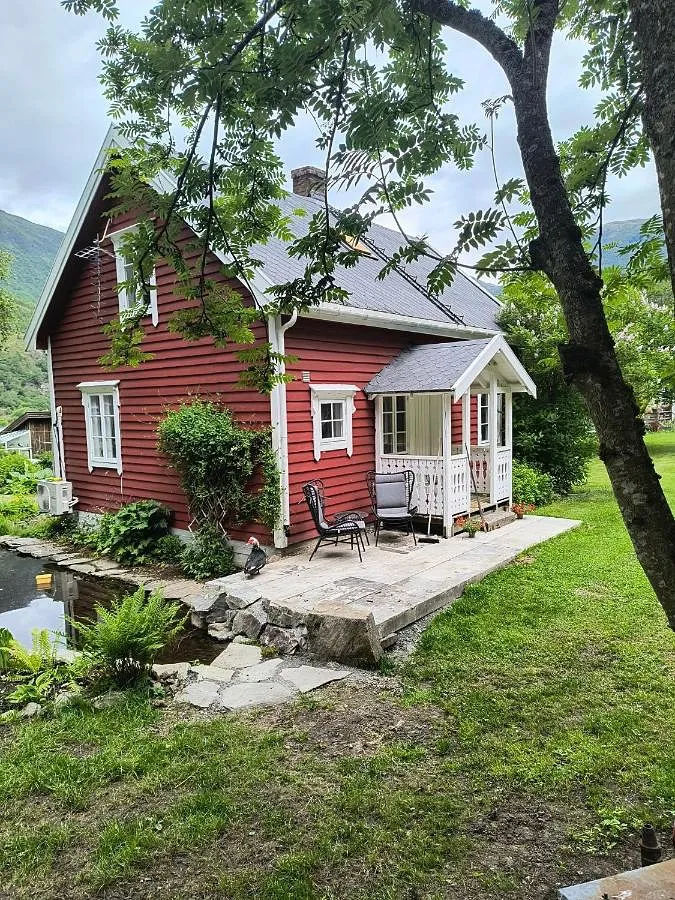 Ferienhaus für 6 Personen, mit Garten und Terrasse sowie Ausblick - 1