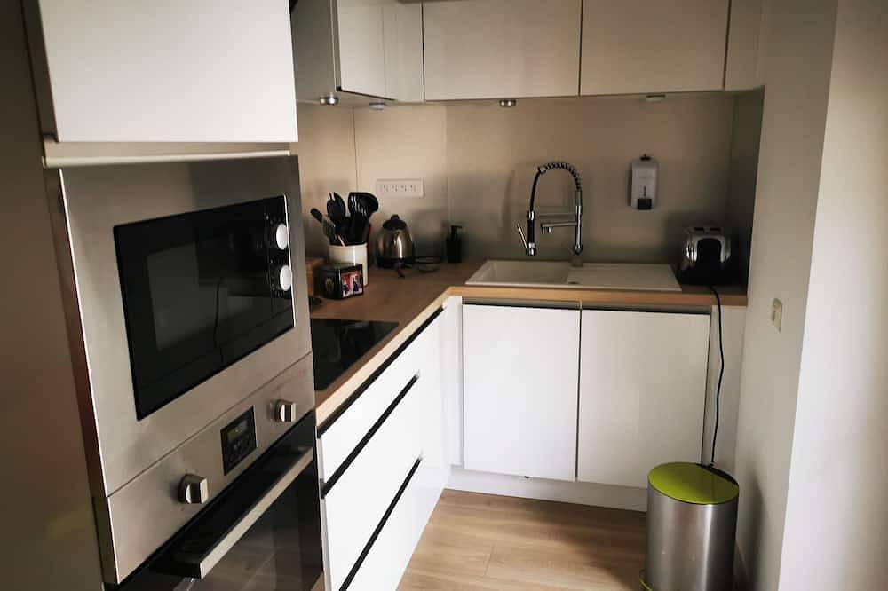 Entire apartment, Large Cozy Studio Libourne Center in Libourne, Libourne region