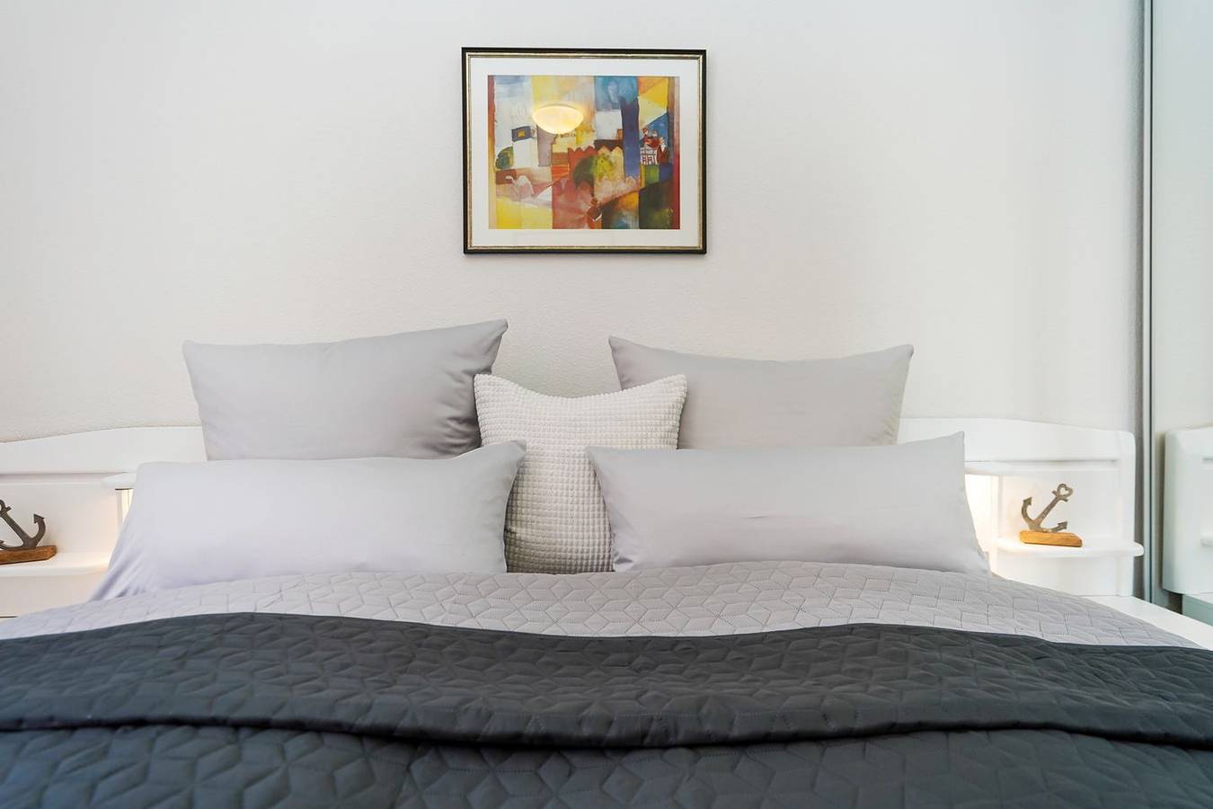 Ganze Wohnung, Komfortables Ferienapartment mit Balkon und moderner Ausstattung in Husum in Husum Hafen, Husum