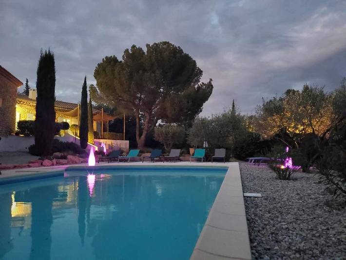 Gîte pour 2 personnes, avec vue ainsi que jardin et piscine à Saint-Maurice-sur-Eygues - 2