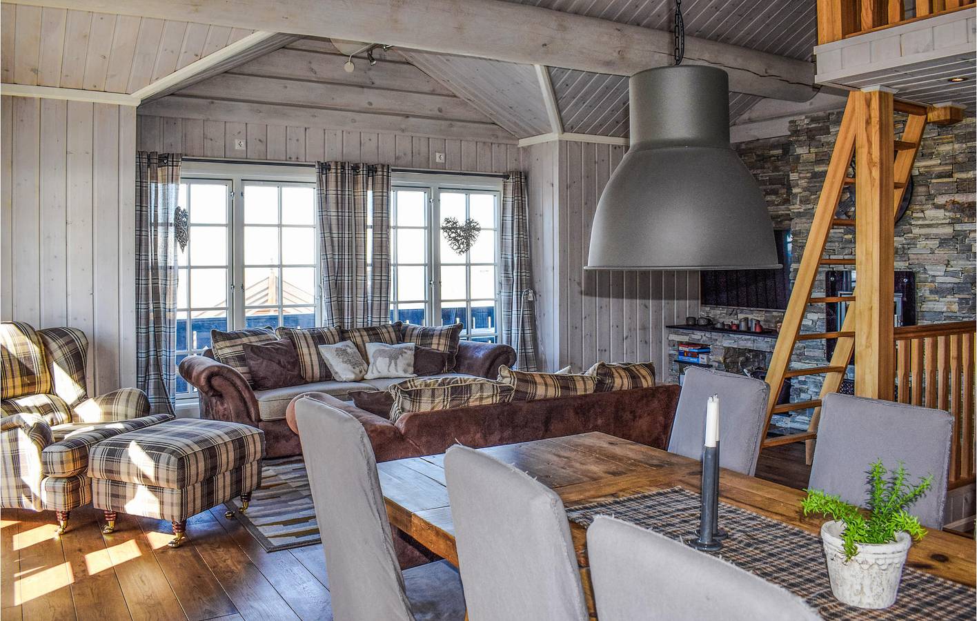 Ferienhaus für 8 Personen mit Terrasse in Vinje