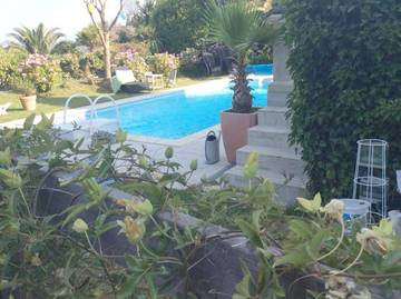 Tente pour 2 personnes, avec jardin ainsi que terrasse et vue dans le Finistère
