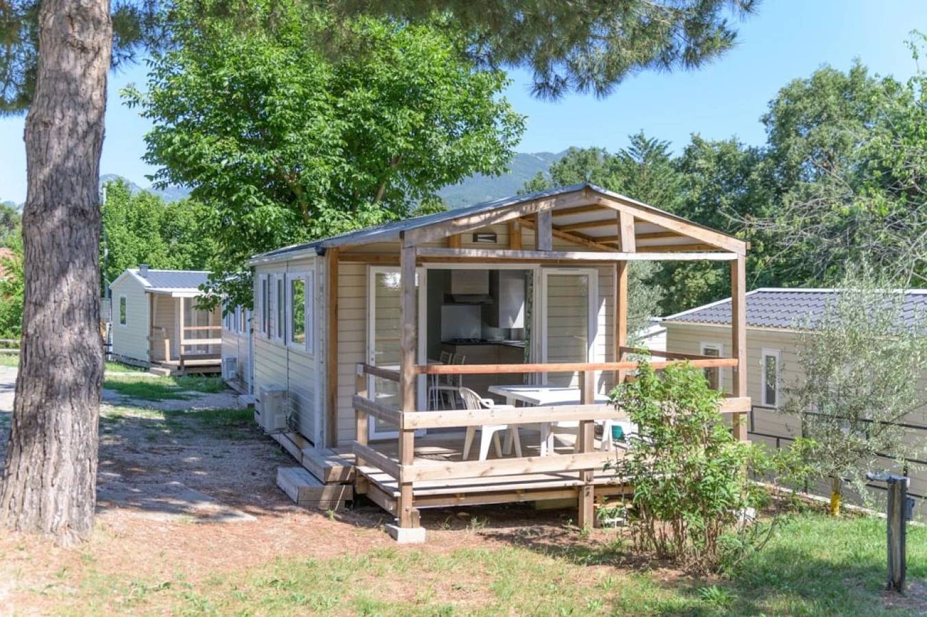 Camping 2 étoiles - Piscine in Sospel, Mittelmeerküste (Frankreich)