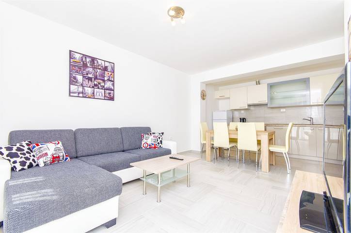Ganze Wohnung, Apartment Nena in Podstrana, Split-Dalmatien