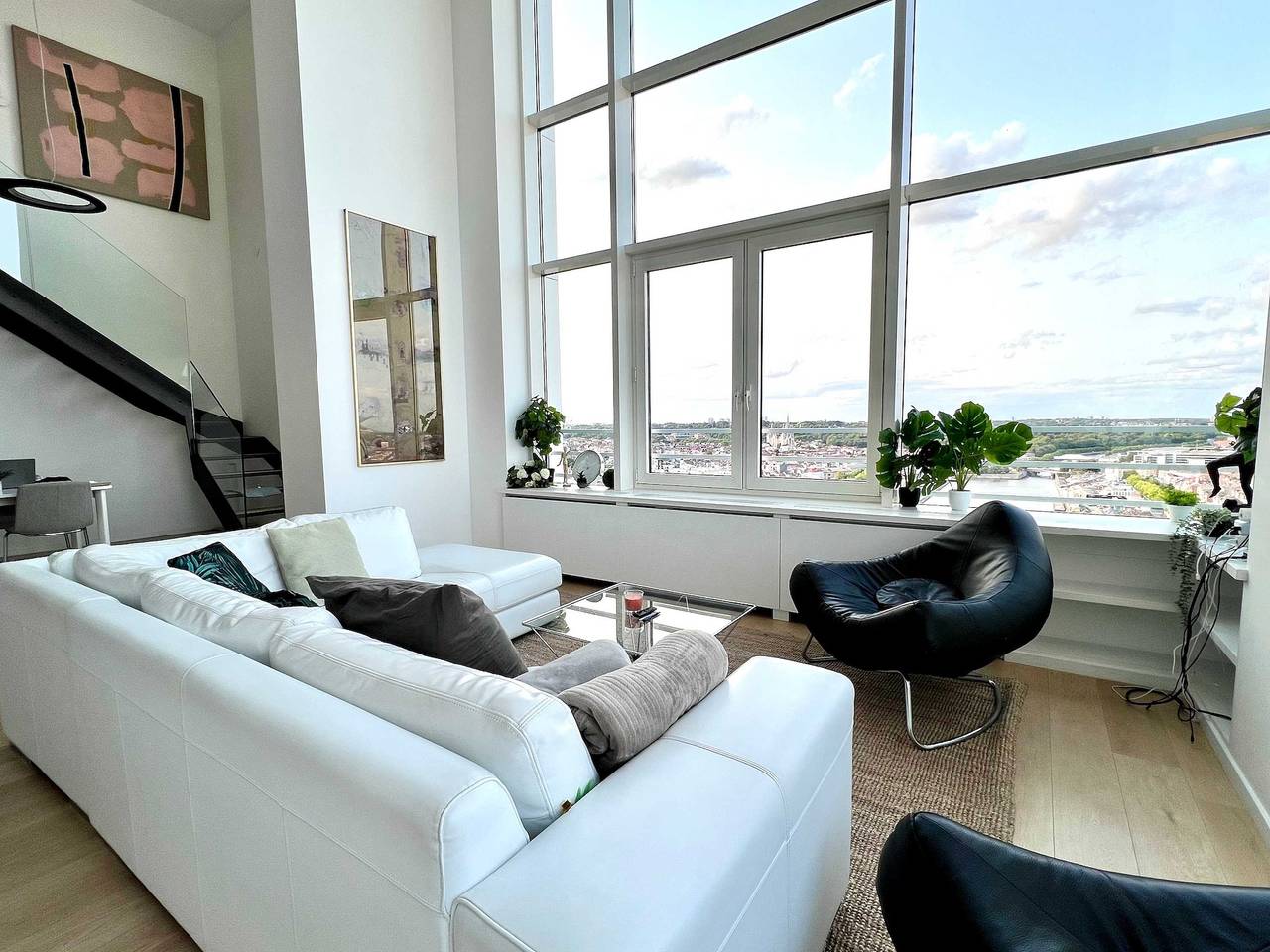 Appartement entier, Private Room and Bathroom in 220 m2 Penthouse with Stunning View over Brussels in Bruxelles, Région de Bruxelles