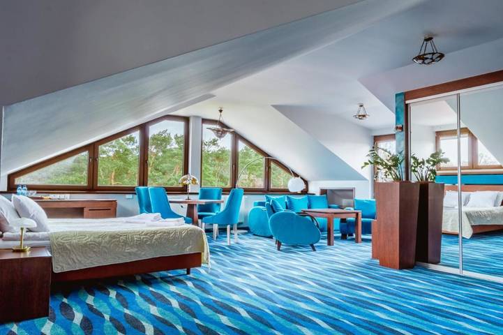 Hotel dla 3 osób, z Jacuzzi i Taras oraz Sauna w Karwia
